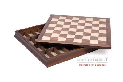 Wooden chess board